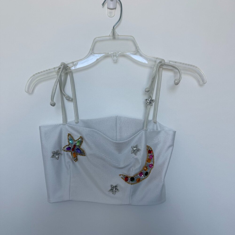 Eastnwest crop top, stretchy, tie straps, white with multicolor sequin stars XS